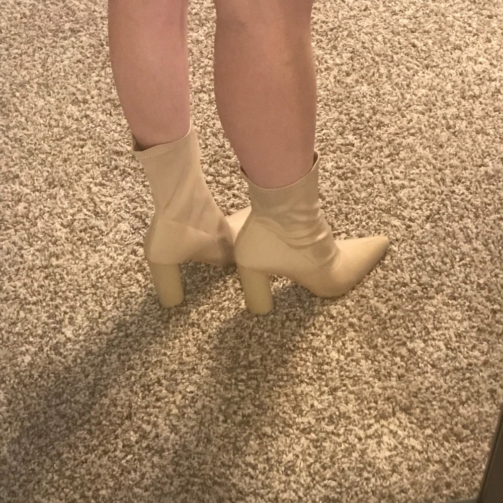 🆕 Nude ankle sock booties